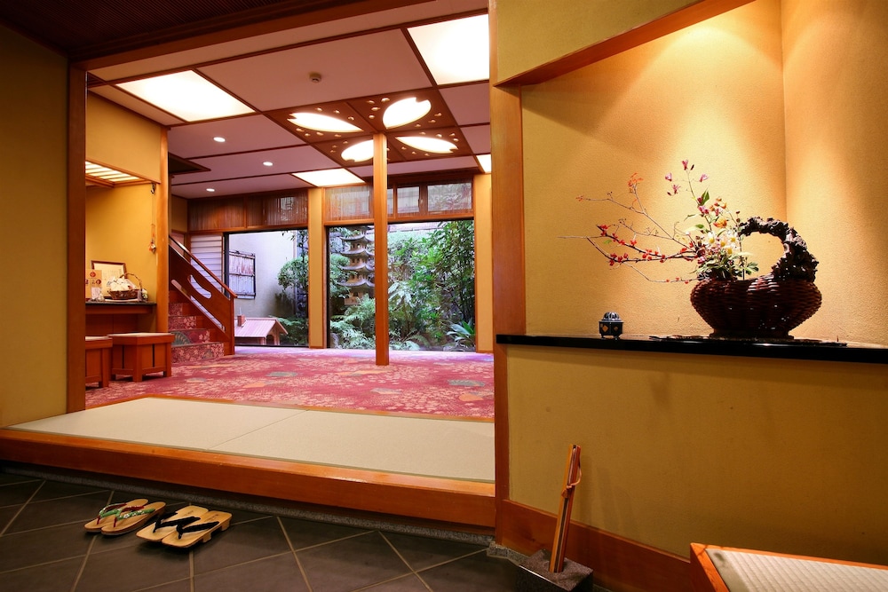 Fujinoyu