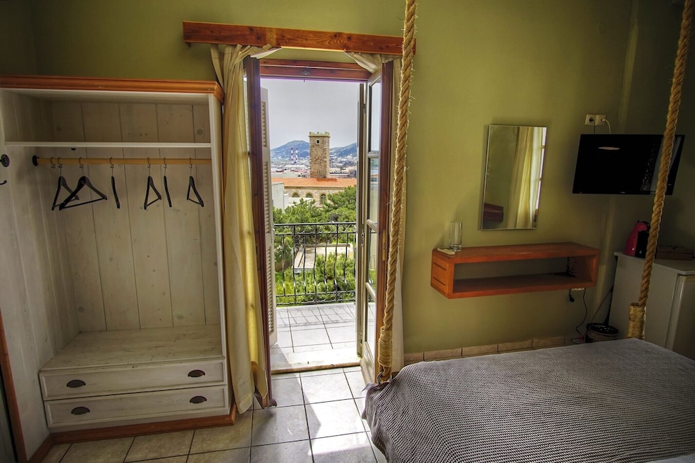 Axilleion Guest House