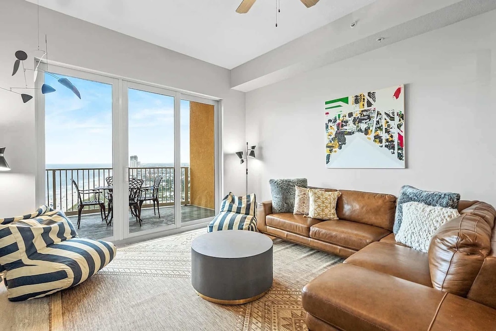 Salt and Shore Escape Sleeps 7