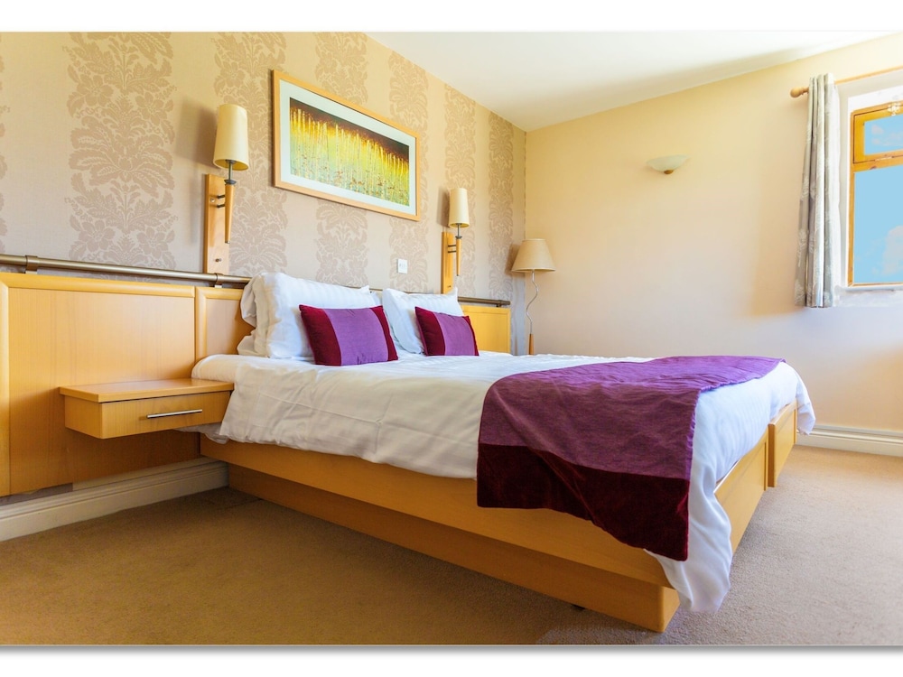 The Holly Hill Inn