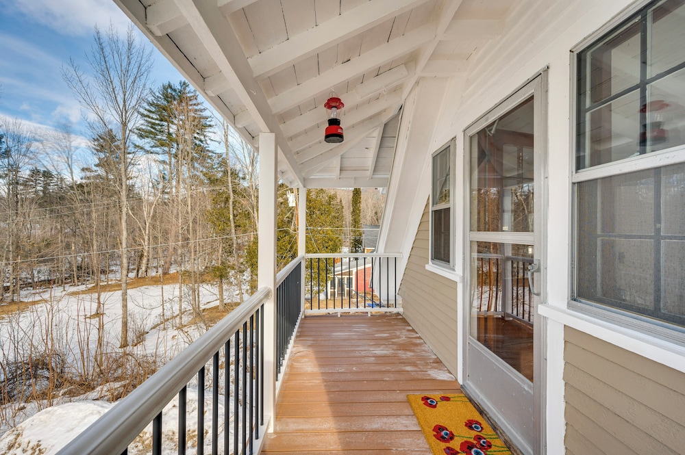 1 Mi to Cranmore Mountain: Charming Conway Apt!