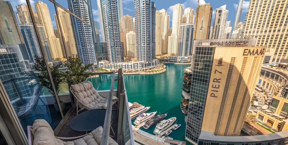 LUX The Silverene Marina View Suite 4
