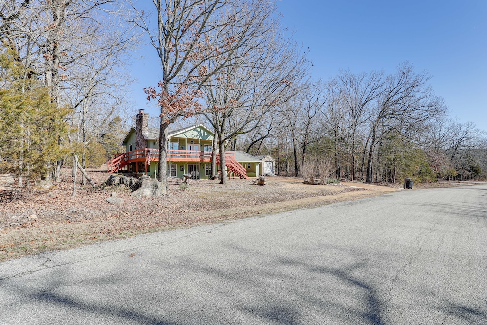 Arkansas Lake House w/ Private Dock! view 5