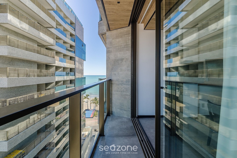 Nwts - Studios in Building With Sea View