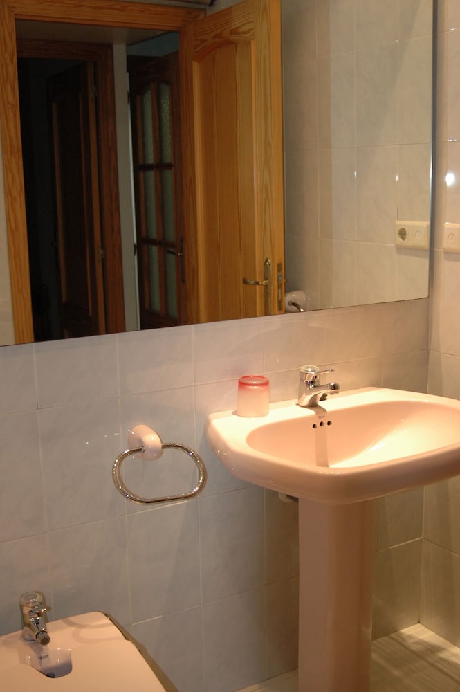 First Line Apartment With Wifi