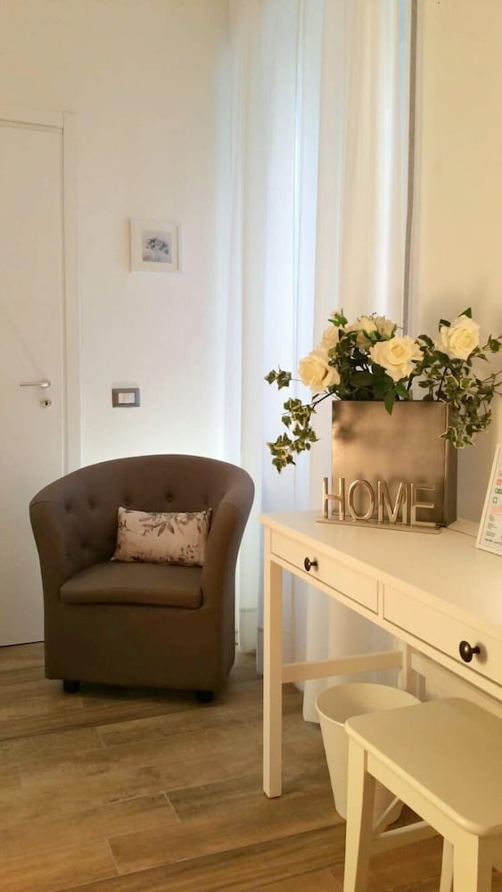 Garden House - Luxury Guest House