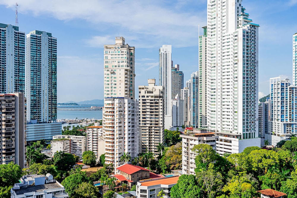 w Elegant 1BR w Bay View in Calle 50