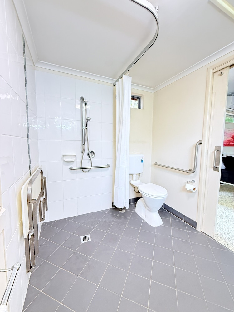 Emu Park Beach Resort