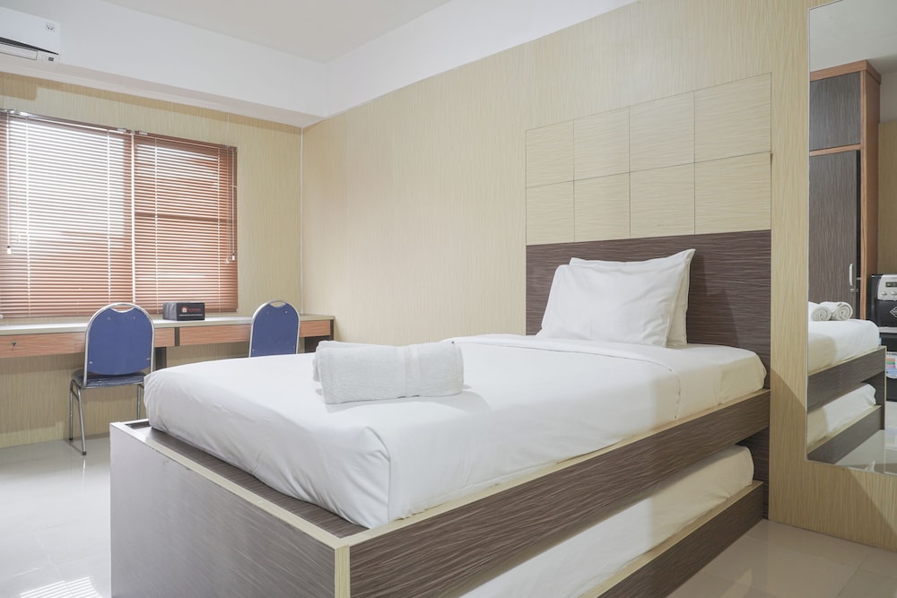 Simply And Homey Studio Apartment At Park View Condominium