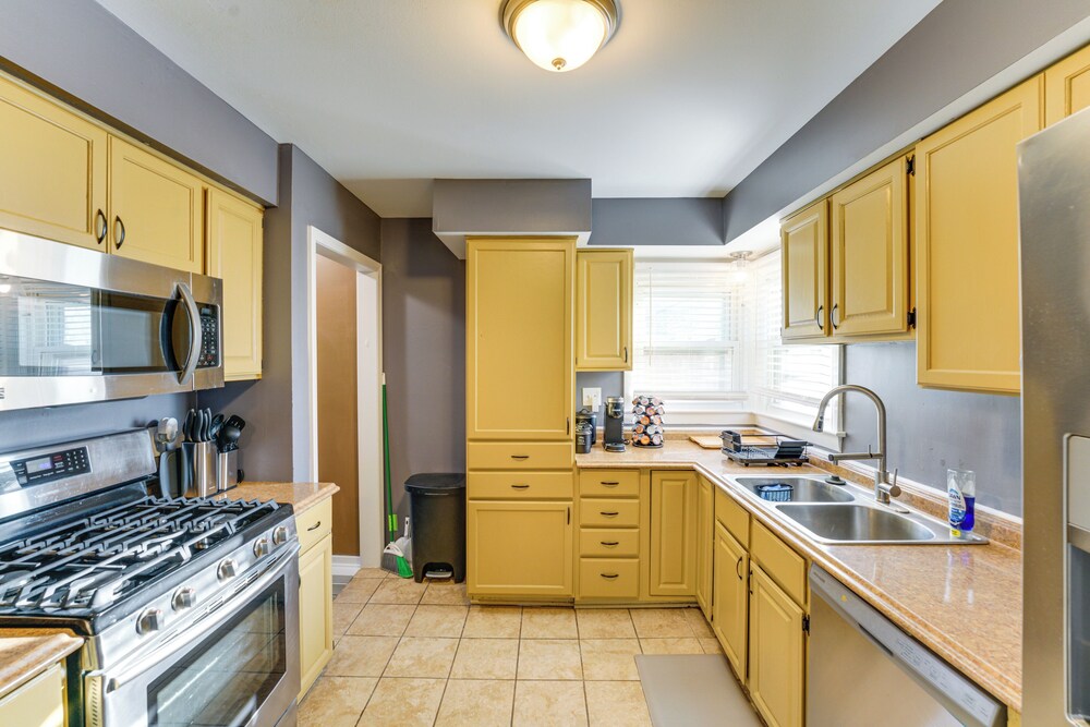 Game, Stay & Play: Family Home in Westland!