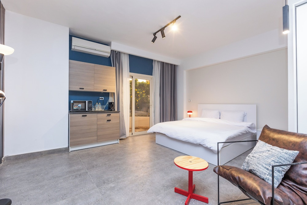 Host Prime Boutique hotel 04