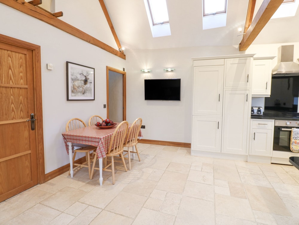 Sutton Newbold Cottage