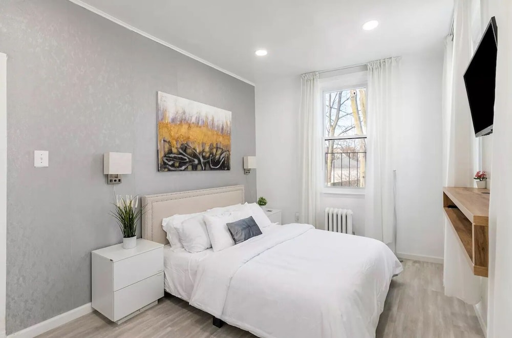 Luxury Living in the Heart of NY - Property Image 5