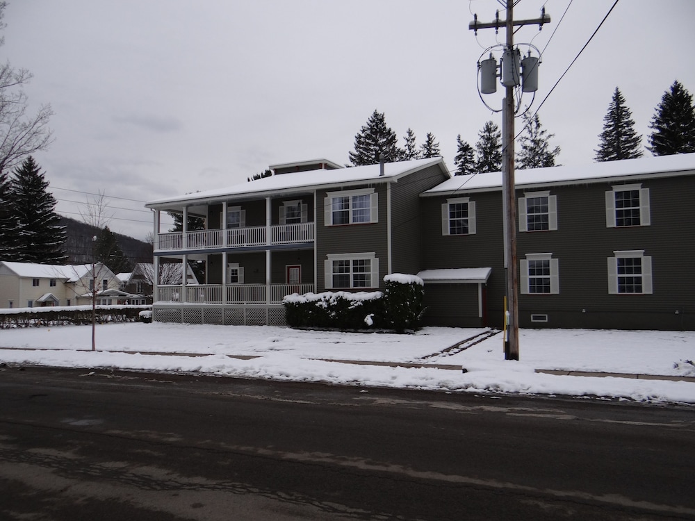 Edelweiss Lodge