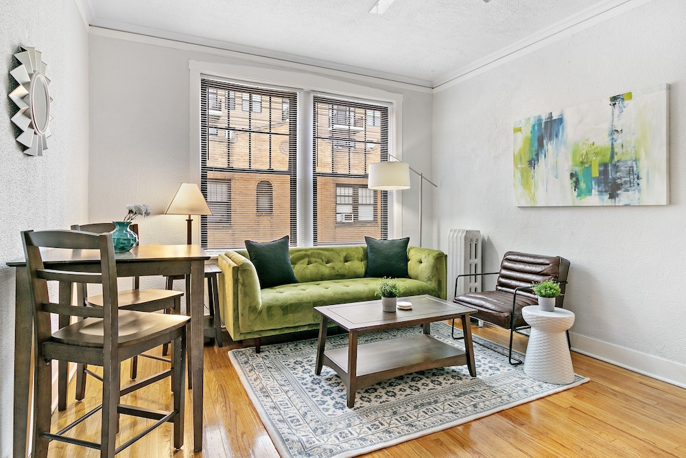 1BR Fully Equipped - Belmont rep