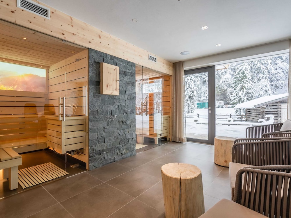 Luxury Chalet in Saalbach-hinterglemm With Sauna