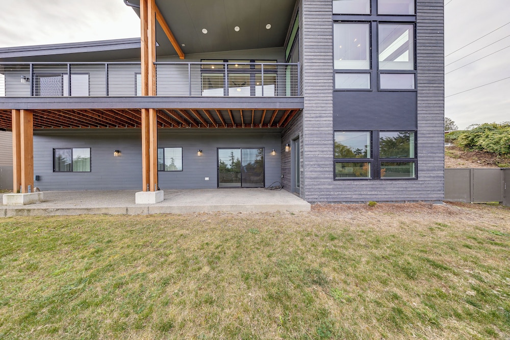 Fenced Yard, Water & Island Views: Anacortes Home!