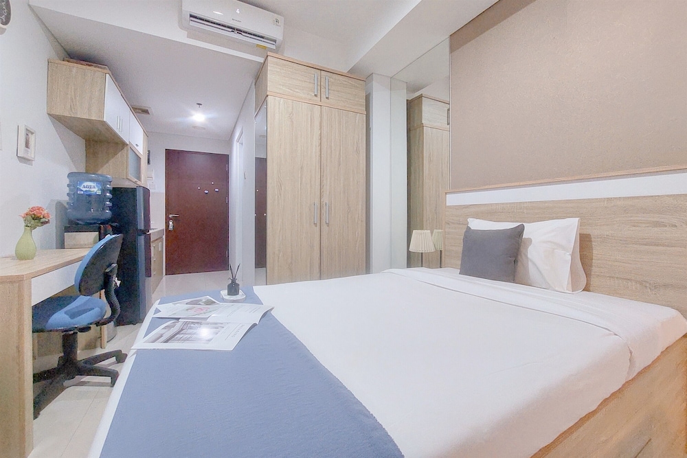 Good Place and Homey Studio Springwood Residence Tangerang