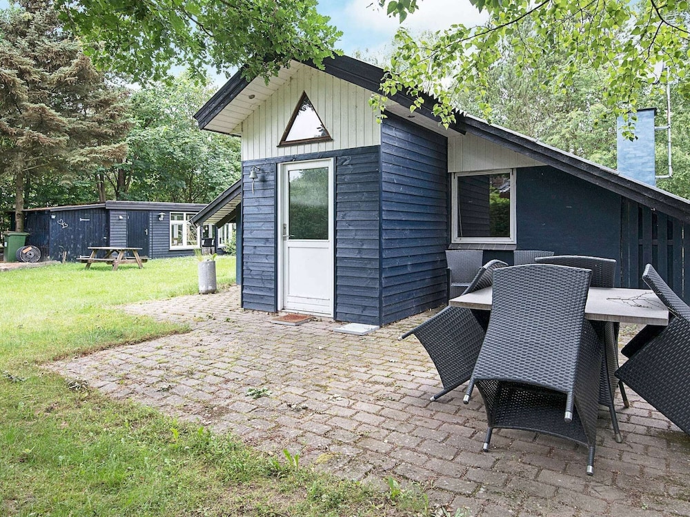 6 Person Holiday Home in Farvang-by Traum