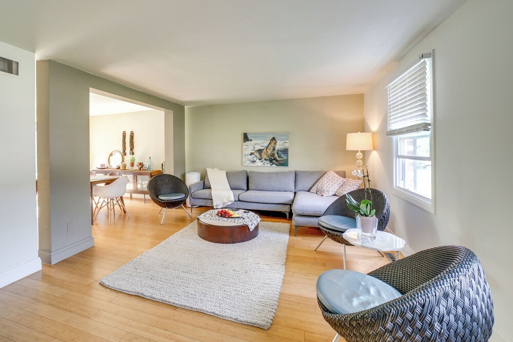 Charming Vacation Rental: 15 Mi to Pittsburgh - Property Image 35