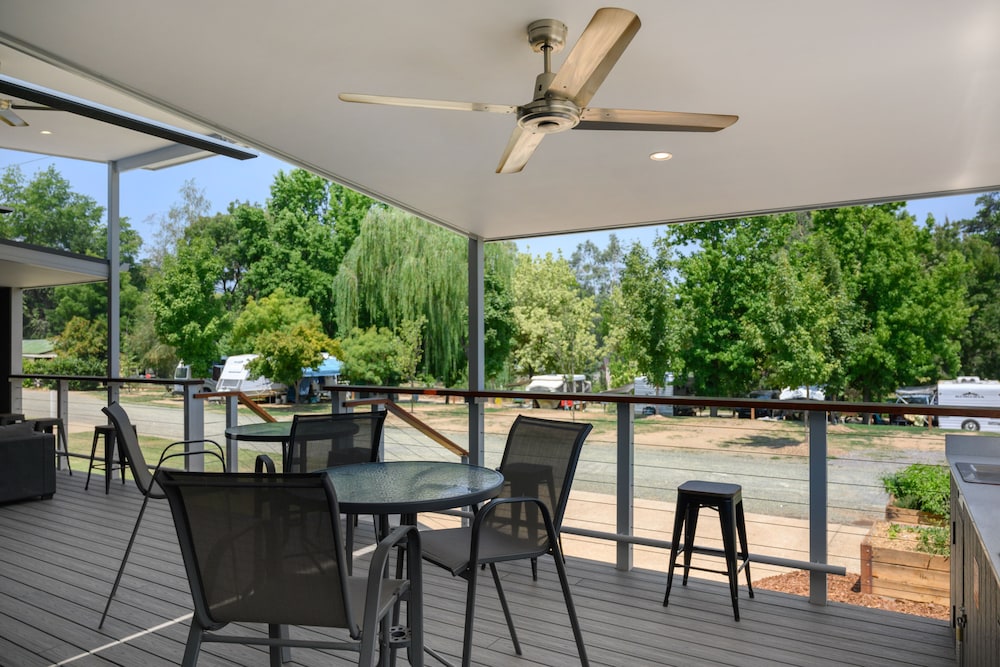 Bright Riverside Holiday Park