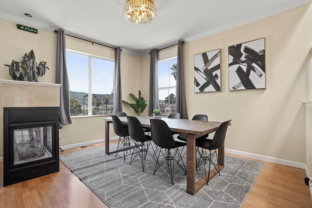 Beautiful 2BR in Silver Terrace