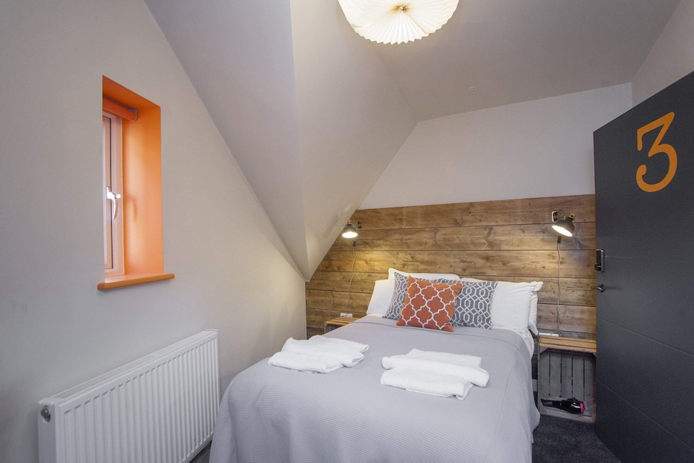 Higgihaus at 3b Cheltenham Lane Bristol view 5