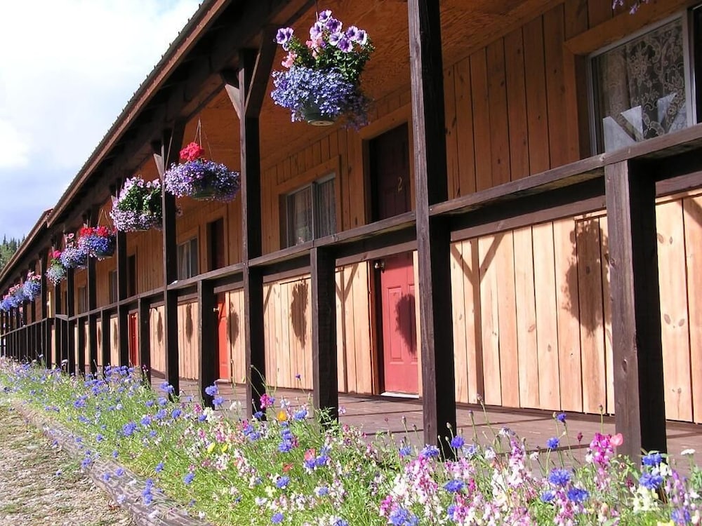 White Moose Lodge