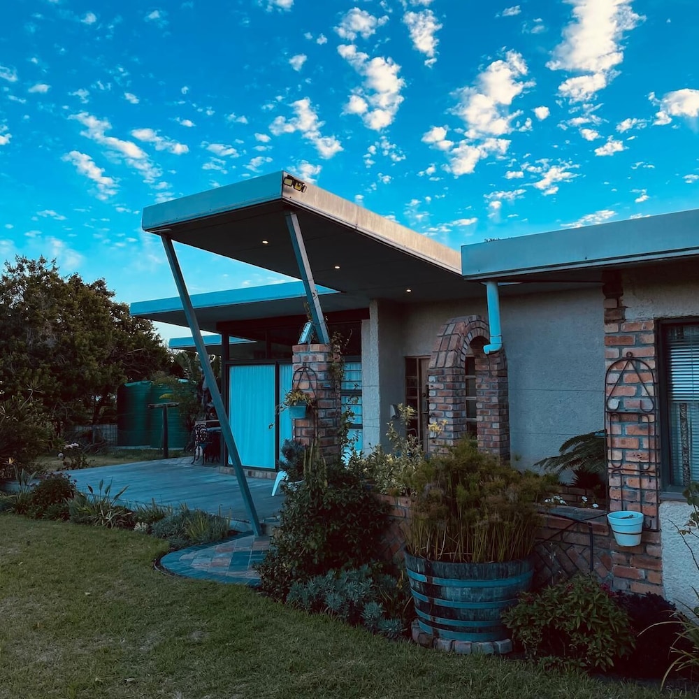 Sandpebbles Estate