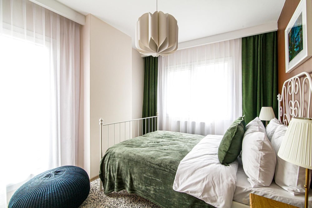 Residence Flat 5 min to Miniaturk Near Golden Horn