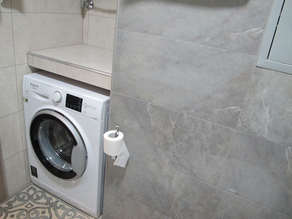 Apartment on Bulvar Nadezhd Apt. 305 view 5