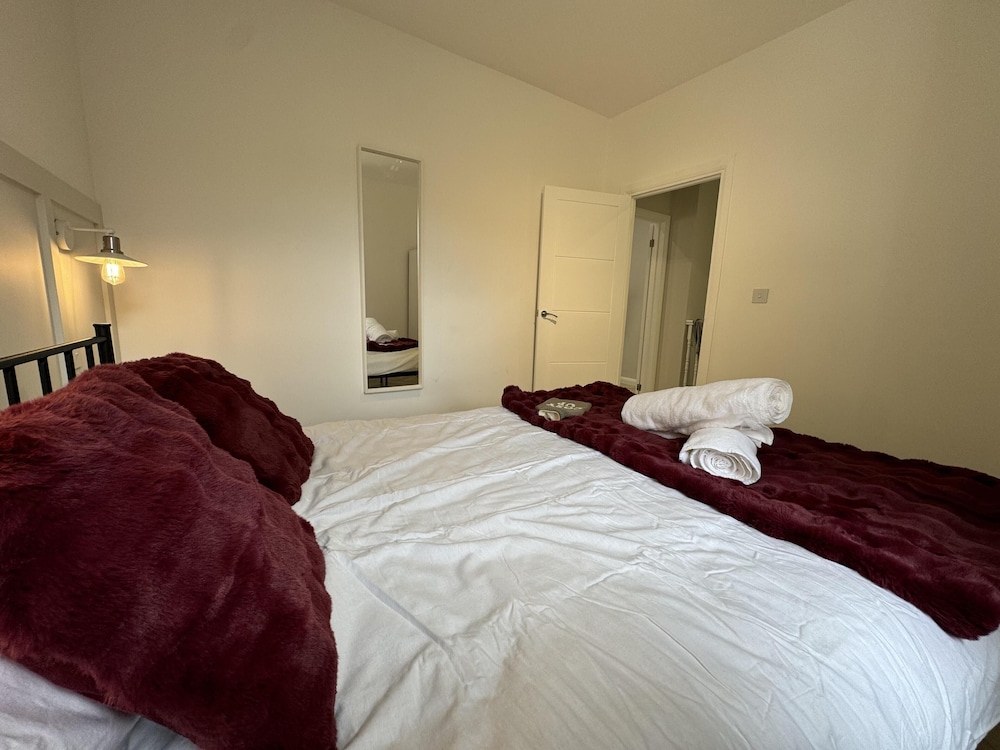 Stunning Flat Near Stratford Shopping Centre