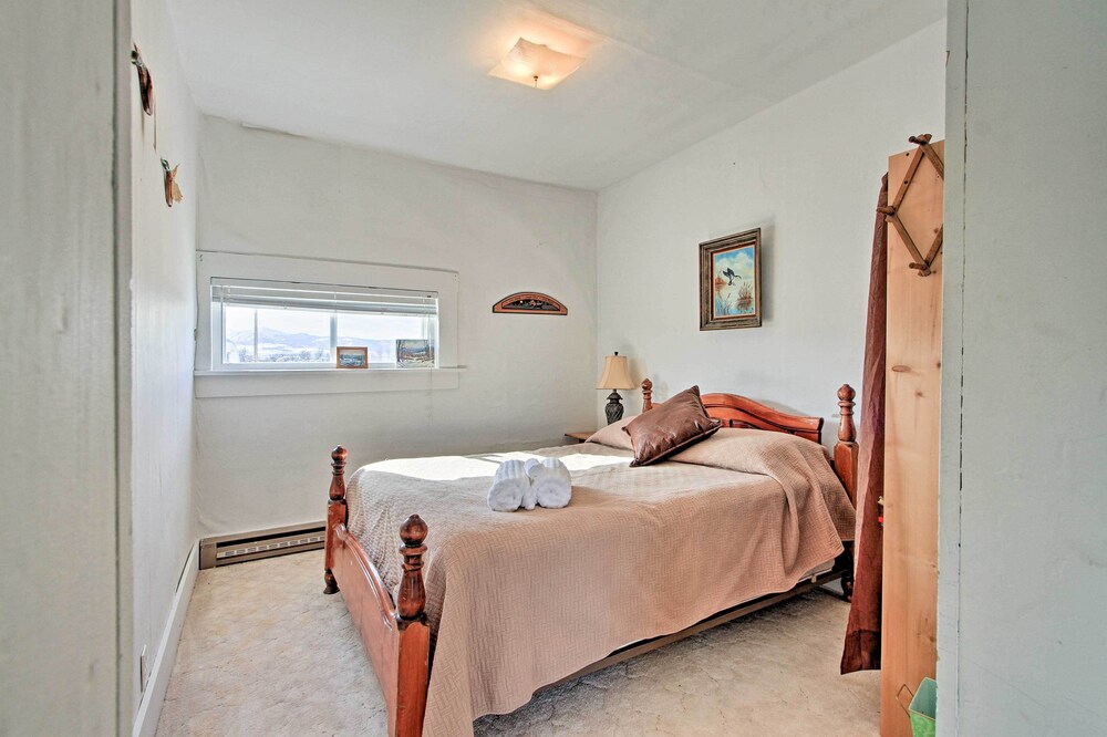 Peaceful Retreat on 1 Acre w/ Panoramic Mtn Views! view 4