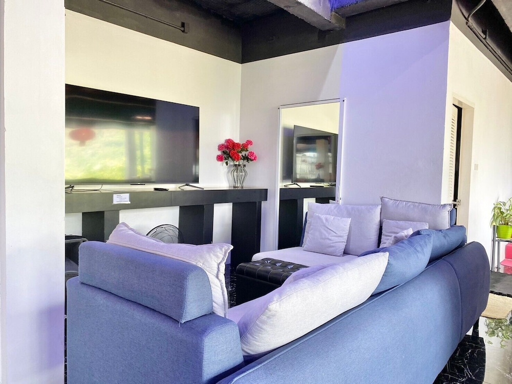 Villa Nap Dau Crown Private Pool Villa Phuket view 4