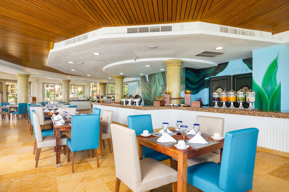 Villa Del Palmar Flamingos Beach Resort and Spa