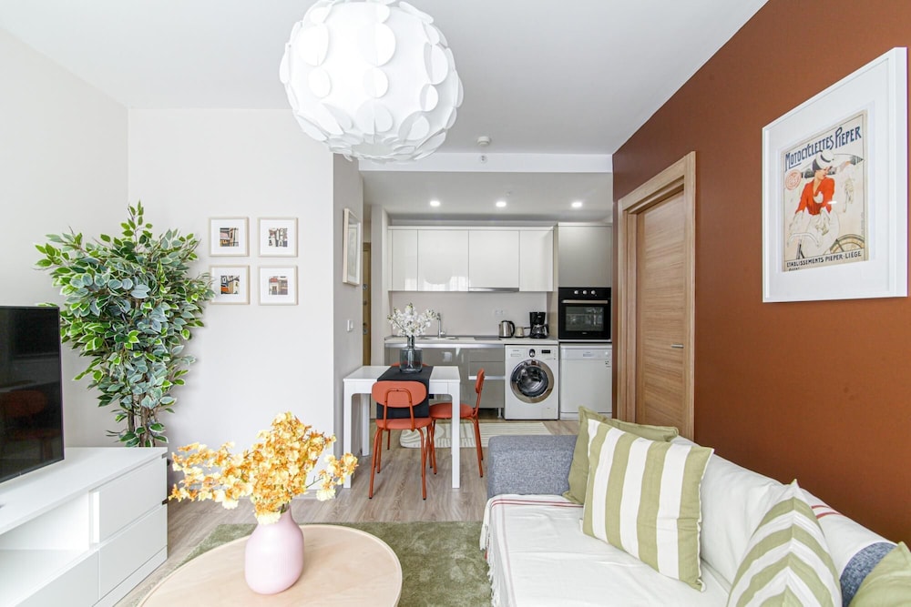 Residence Flat 5 min to Miniaturk Near Golden Horn