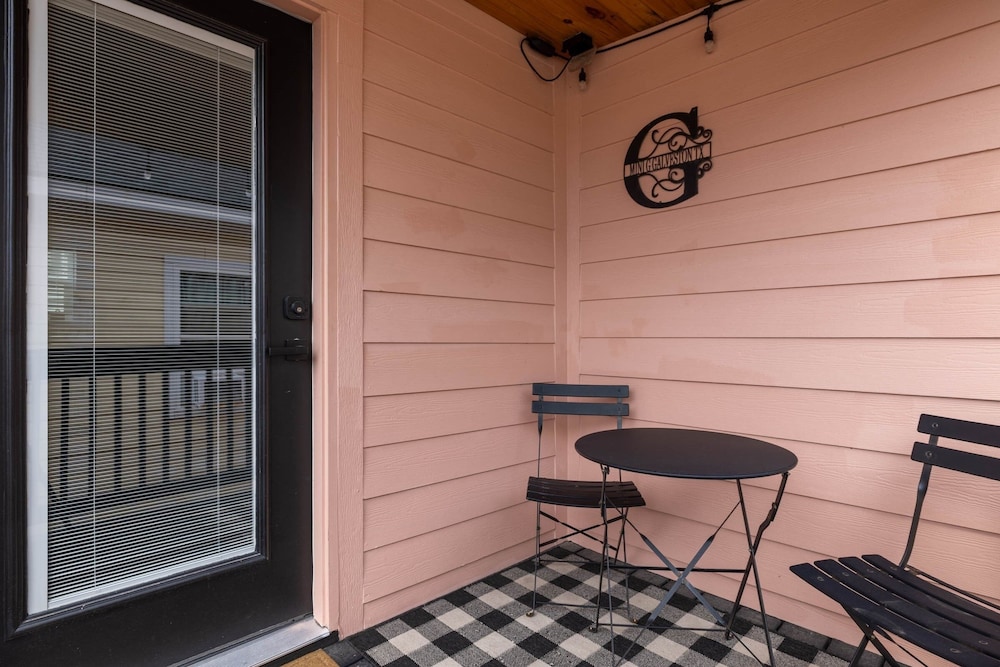 Mini G 2 Bedroom Home