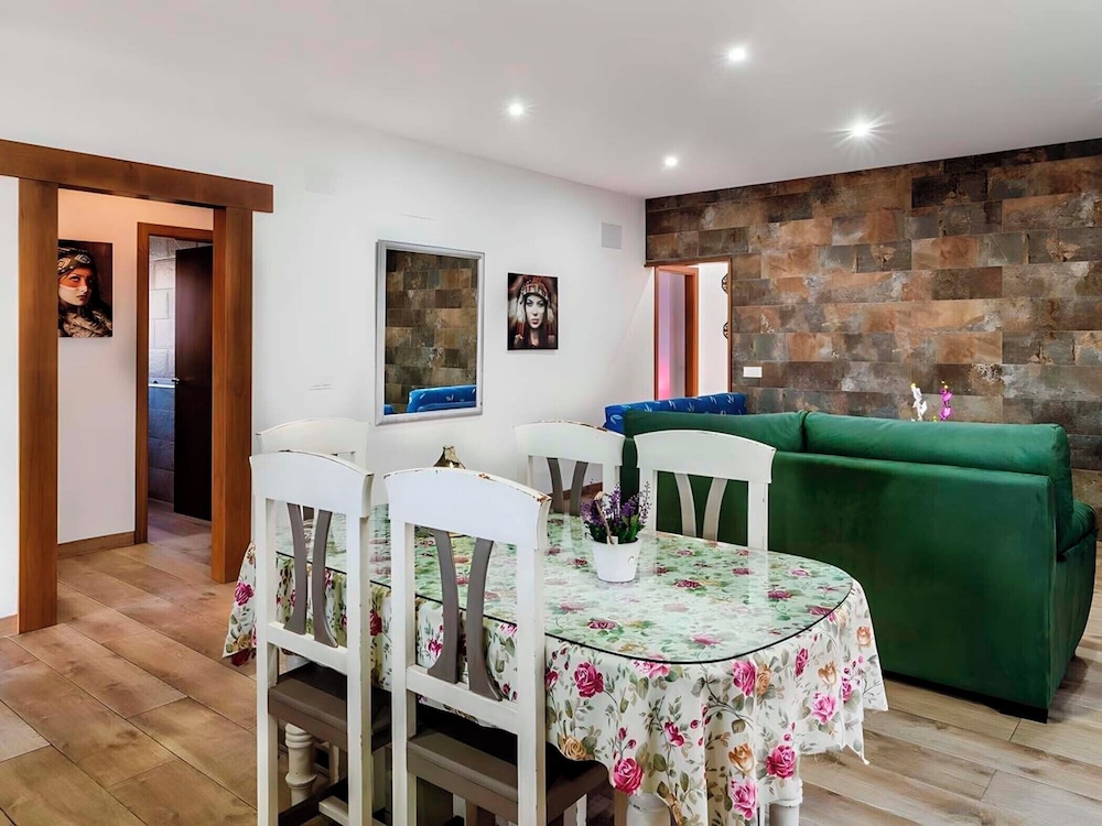 Chalet con piscina privada familias