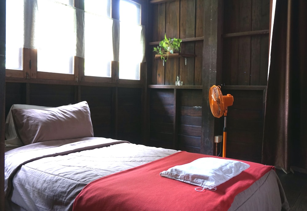 Kaampuju Cafe and Rooms