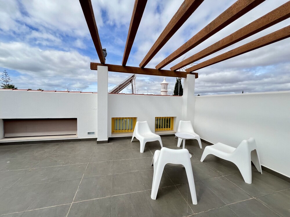 Vilamoura Club Villa 3 by Homing