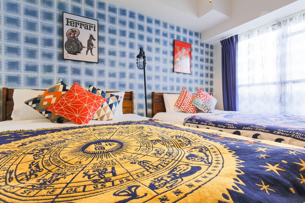Grand Court Namba 402