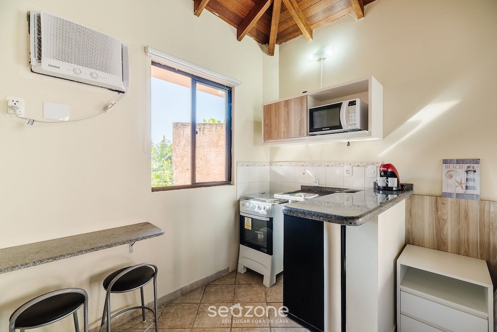 JOFs Apartamentos c Piscina e Vista Mar