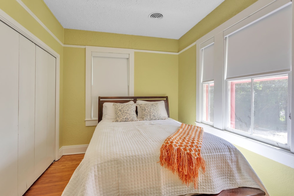 Retro Revival With Modern Luxury 3 Bedroom Home