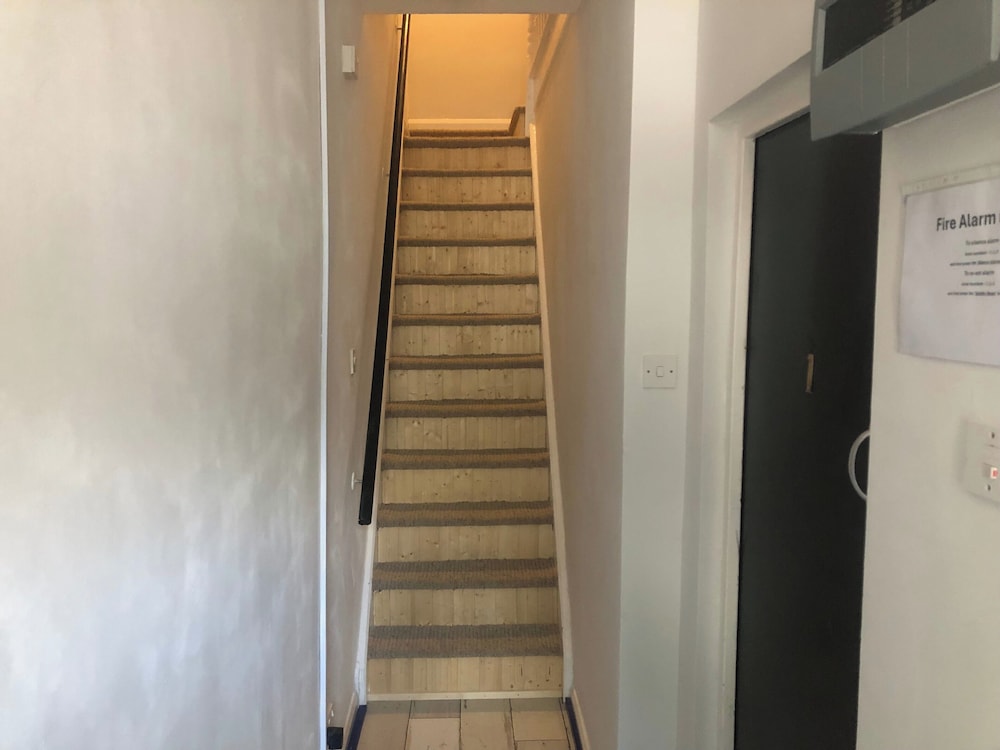 1-bed Apt, Sleeps 2, 20 Mins to Peak District