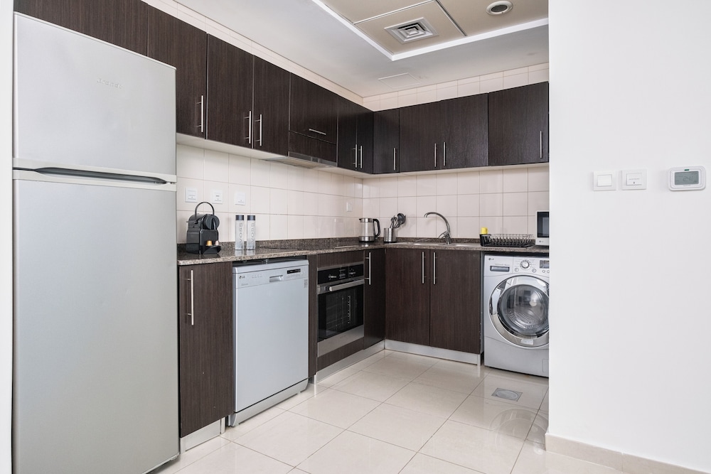 Stunning Marina View 1 bedroom
