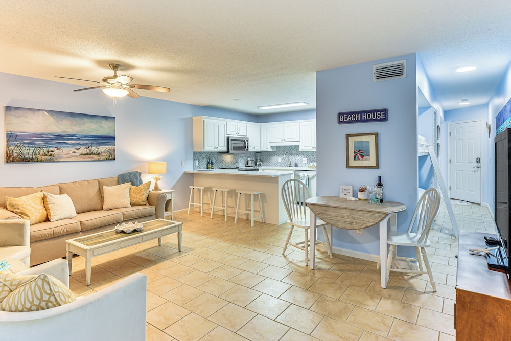 Walk to Pool & Beach: PCB Resort Getaway w/ Porch