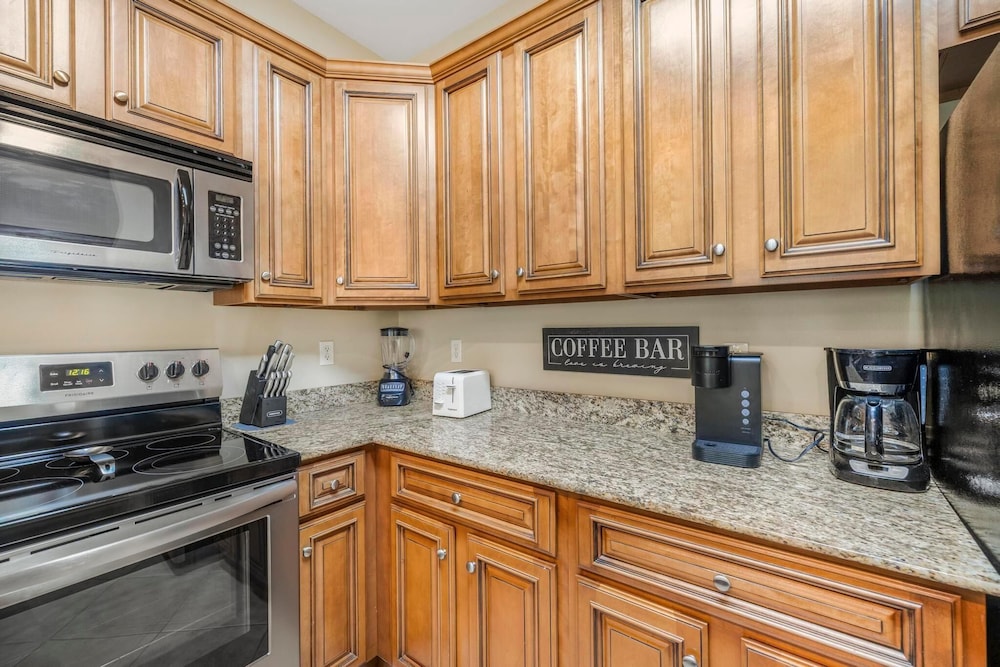 Laguna Breeze C