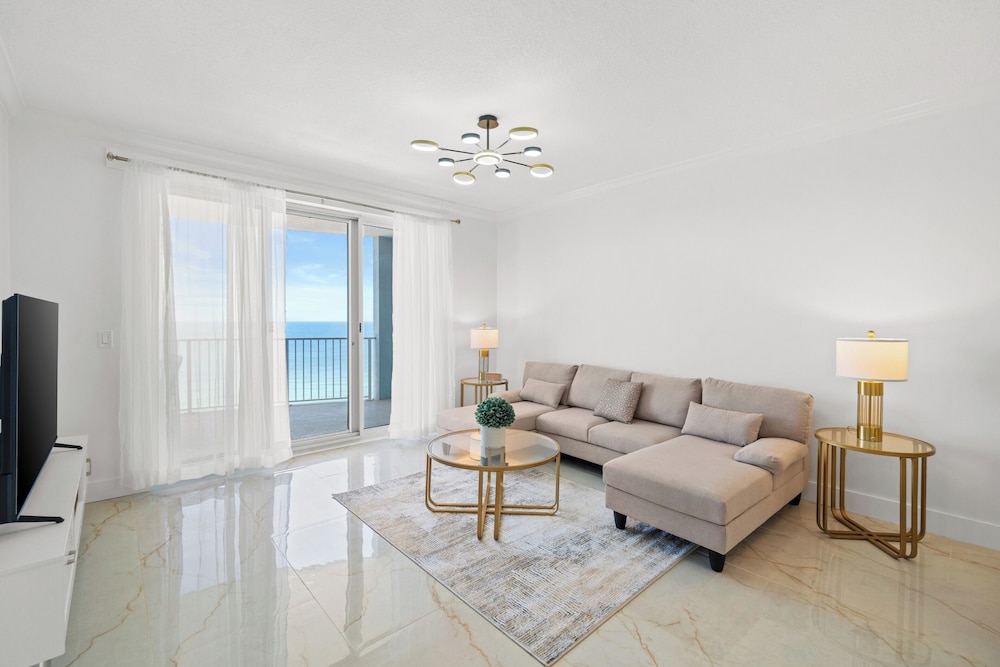 Twin Palms by Book That Condo