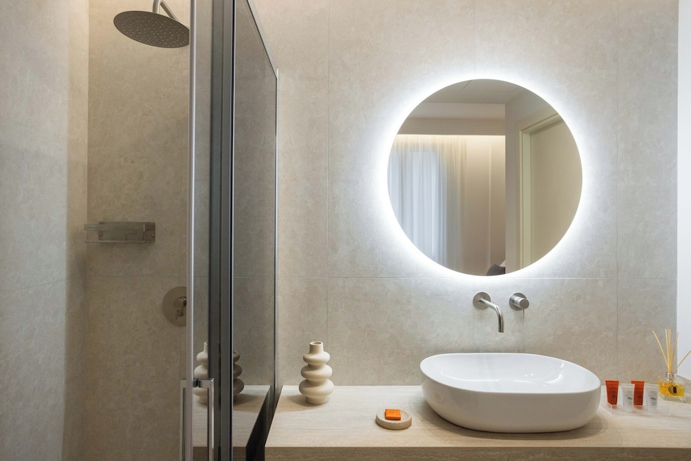 Nora's Suites