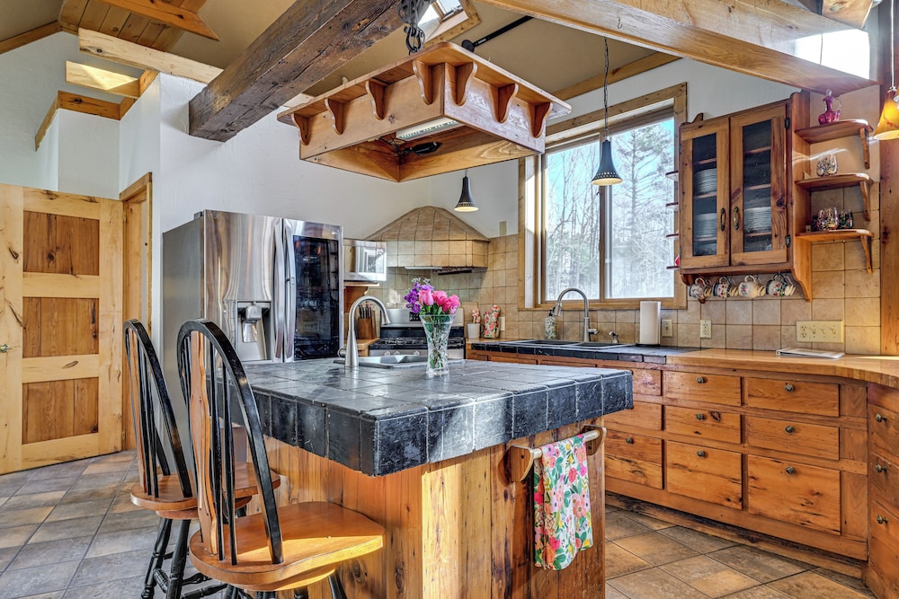 Hot Tub & Private Sauna: Wausau Family Home
